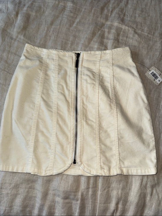 We The Free Dresses & Skirts - We The Free Off-White Front Zip Mini Skirt